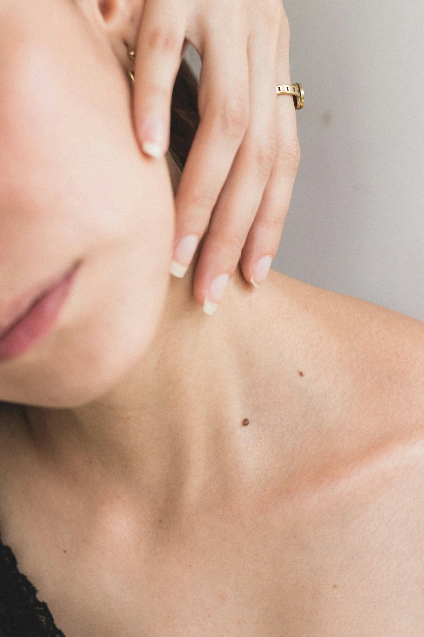 « Massage du haut du corps chez ClaudiaDeJanas : régénération, stimulation et relaxation »